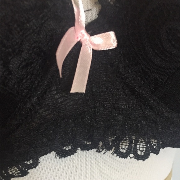 Black Lace Underwire Push Up Bra - Picture 4 of 8